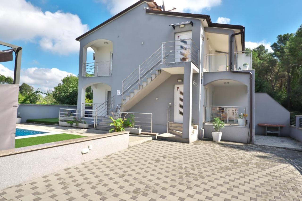 Villa Miskovic Banjole Exterior photo